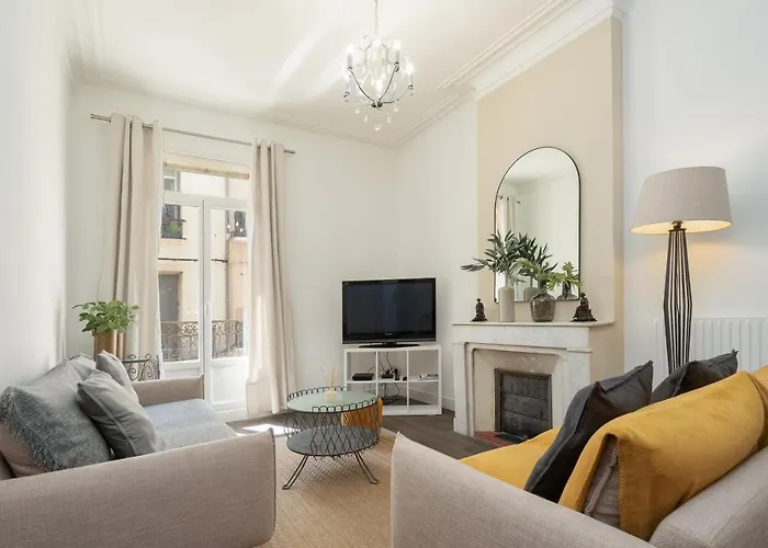 Haussmannien A * Sete
