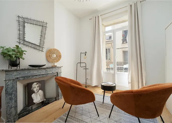 Haussmannien à Appartement Sète